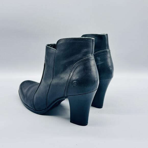 Born Boots Womens 8 Black Leather Ankle Booties Heeled Round Toe Zip Comfort - Picture 4 of 11